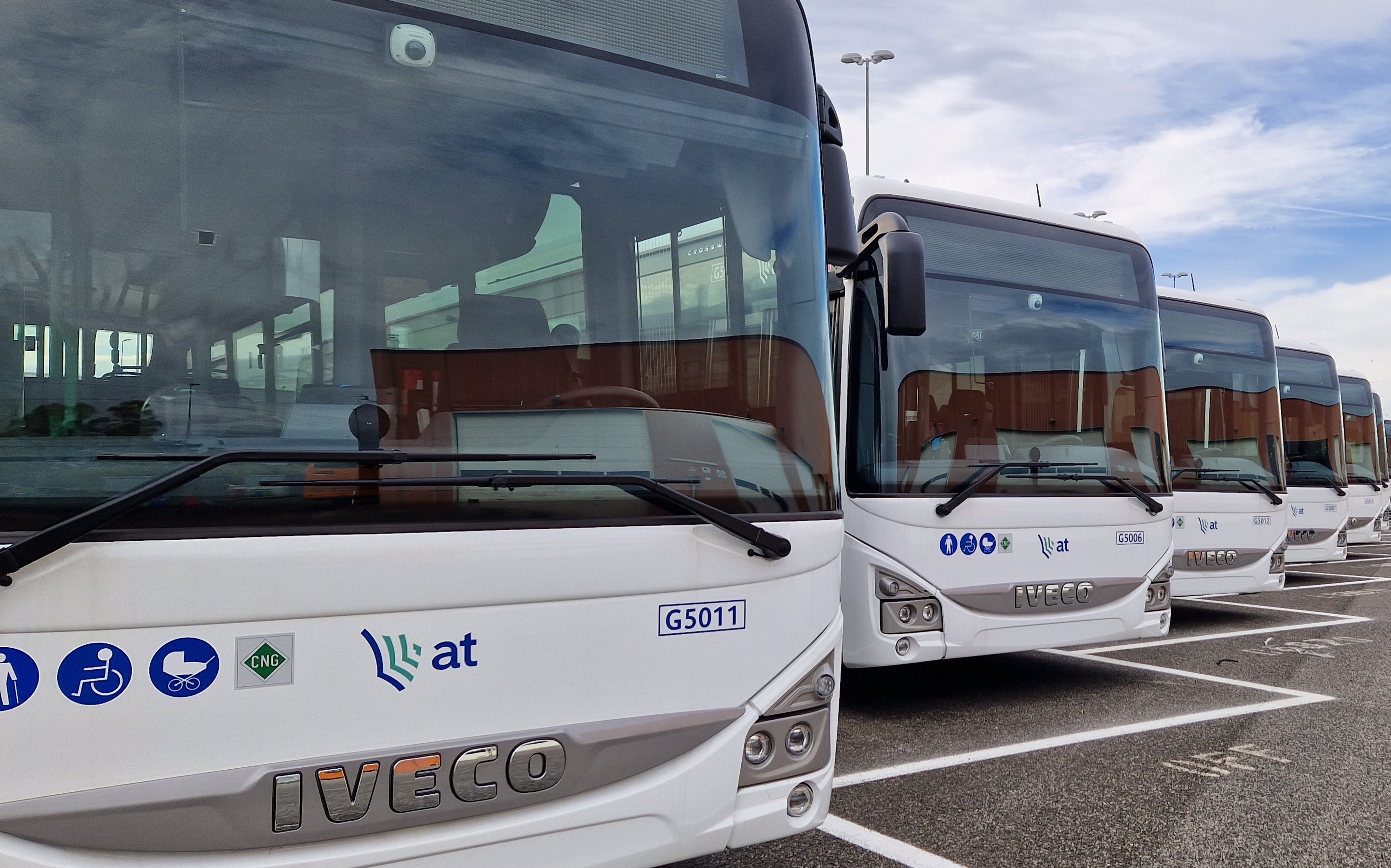 “Vivi il Natale a Livorno, scegli l’autobus”