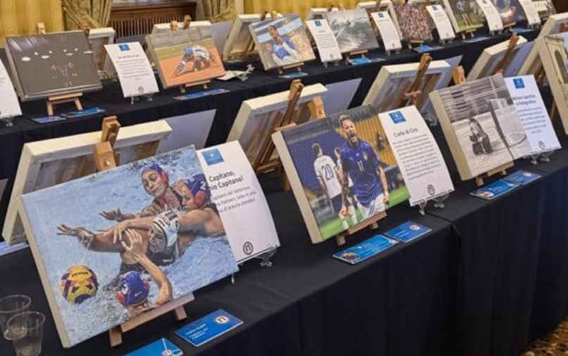 "Tutte le sfumature dell’Azzurro", la Biblioteca di Villa Fabbricotti ospita la mostra itinerante degli Atleti Azzurri d'Italia